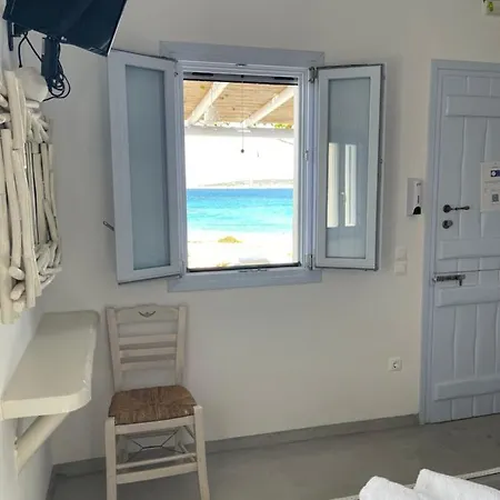 Palio Karnagio παλιό καρνάγιο *