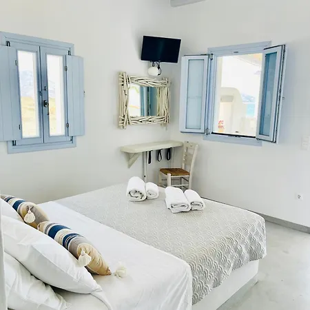 Palio Karnagio παλιό καρνάγιο Apartment