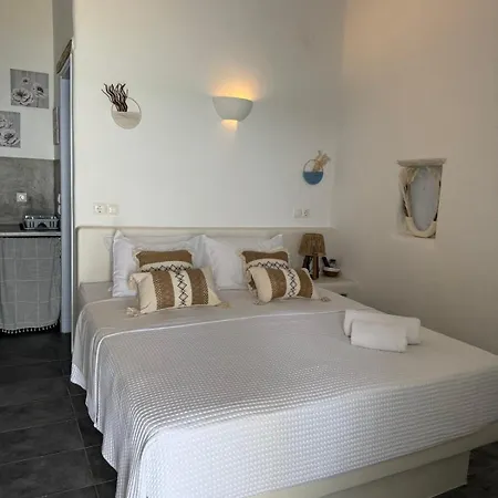 Apartment Palio Karnagio παλιό καρνάγιο *